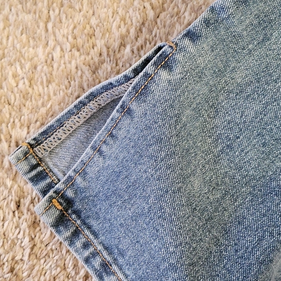 NWT PrettyLittleThing Vintage Wash Split Hem Jean - Picture 16 of 16